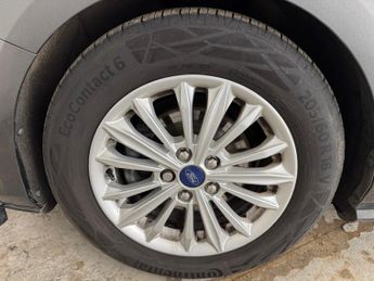 Ford Focus 1.0T EcoBoost Titanium Euro 6 (s/s) 5dr