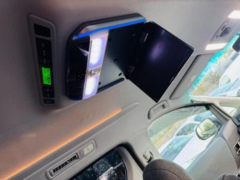 Toyota Alphard SR 2.5 Hybrid AWD 7-Seats