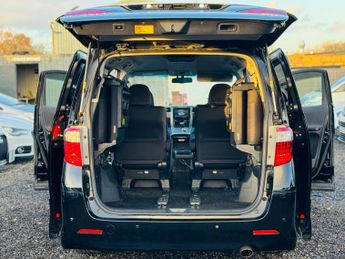 Toyota Alphard SR 2.5 Hybrid AWD 7-Seats