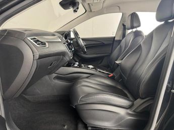 MG MG5 61.1kWh Exclusive Long Range Auto 5dr