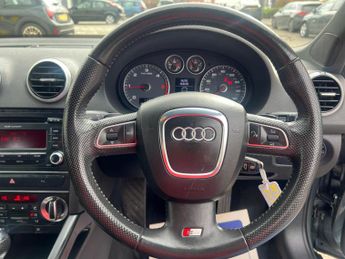 Audi A3 2.0 TDI S line Sportback S Tronic Euro 5 (s/s) 5dr