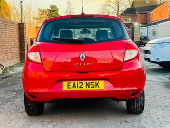 Renault Clio 1.6 VVT Dynamique TomTom Auto Euro 5 3dr