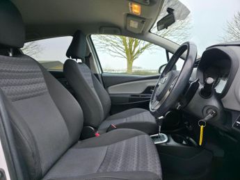 Toyota Yaris 1.33 Dual VVT-i Icon Multidrive S Euro 6 5dr