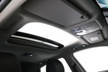 Hyundai KONA 64kWh Ultimate Auto 5dr (10.5kW Charger)
