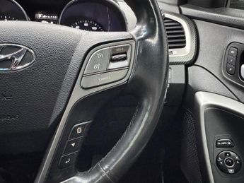 Hyundai Santa Fe 2.2 CRDi Blue Drive Premium SE Auto 4WD Euro 6 (s/s) 5dr (7 Seat