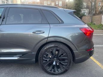 Audi Q8 e-tron 50 Black Edition Auto quattro 5dr 95kWh (11kW Charger)