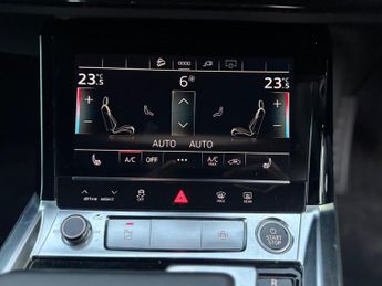 Audi Q8 e-tron 50 Black Edition Auto quattro 5dr 95kWh (11kW Charger)