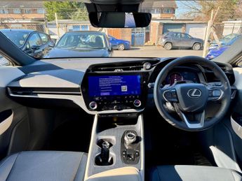 Lexus RZ 450e 71.4kWh Premium Auto DIRECT4 5dr