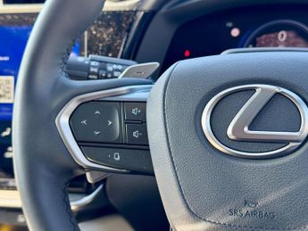 Lexus RZ 450e 71.4kWh Premium Auto DIRECT4 5dr