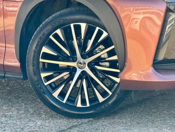 Lexus RZ 450e 71.4kWh Premium Auto DIRECT4 5dr