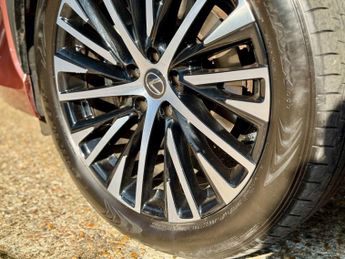 Lexus RZ 450e 71.4kWh Premium Auto DIRECT4 5dr