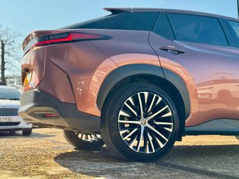 Lexus RZ 450e 71.4kWh Premium Auto DIRECT4 5dr