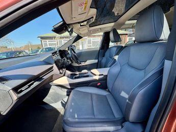 Lexus RZ 450e 71.4kWh Premium Auto DIRECT4 5dr