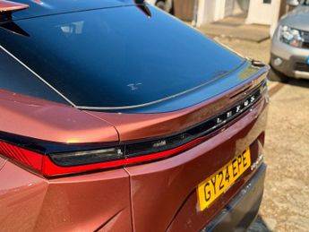 Lexus RZ 450e 71.4kWh Premium Auto DIRECT4 5dr