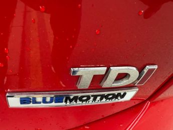 Volkswagen Golf 1.6 TDI BlueMotion Tech SE DSG Euro 5 (s/s) 5dr