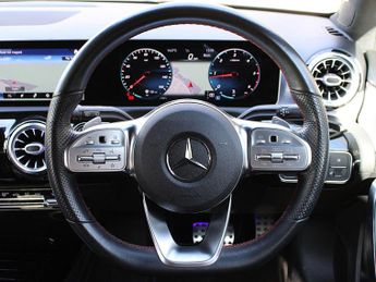 Mercedes-Benz A Class 2.0 A200d AMG Line (Premium) 8G-DCT Euro 6 (s/s) 5dr