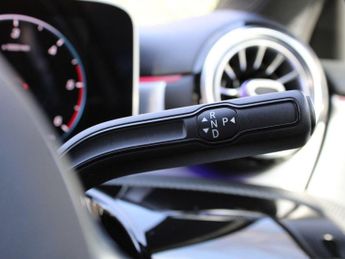 Mercedes-Benz A Class 2.0 A200d AMG Line (Premium) 8G-DCT Euro 6 (s/s) 5dr