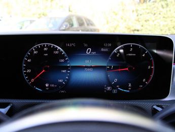 Mercedes-Benz A Class 2.0 A200d AMG Line (Premium) 8G-DCT Euro 6 (s/s) 5dr