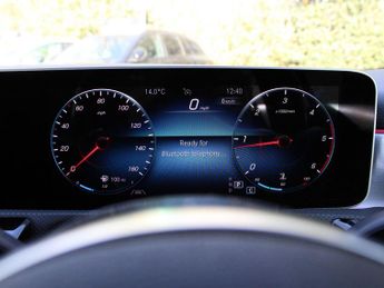 Mercedes-Benz A Class 2.0 A200d AMG Line (Premium) 8G-DCT Euro 6 (s/s) 5dr