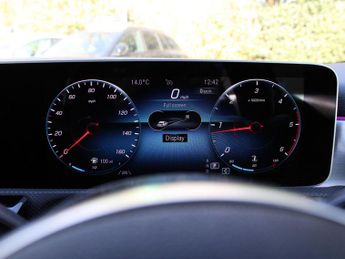 Mercedes-Benz A Class 2.0 A200d AMG Line (Premium) 8G-DCT Euro 6 (s/s) 5dr