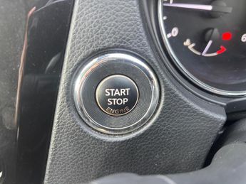 Nissan Qashqai 1.6 dCi Tekna XTRON 2WD Euro 6 (s/s) 5dr