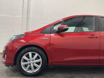 Toyota Yaris 1.5 VVT-h Icon Plus CVT Euro 5 5dr
