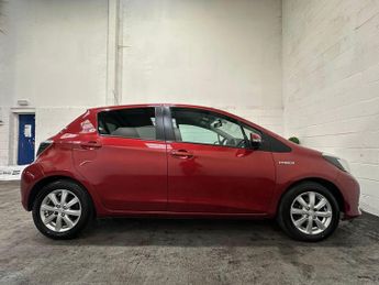 Toyota Yaris 1.5 VVT-h Icon Plus CVT Euro 5 5dr