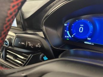 Ford Focus 1.0T EcoBoost MHEV ST-Line X Edition Euro 6 (s/s) 5dr