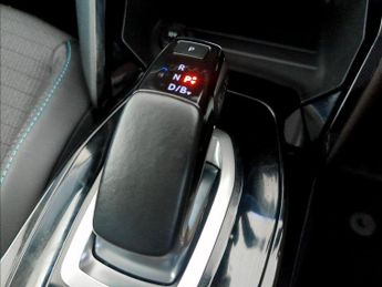 Peugeot E-208 50kWh Allure Auto 5dr