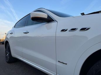 Maserati Levante 3.0D V6 ZF 4WD Euro 6 (s/s) 5dr