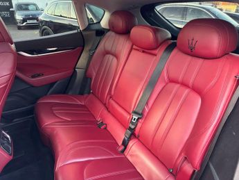 Maserati Levante 3.0D V6 ZF 4WD Euro 6 (s/s) 5dr