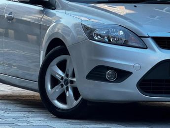 Ford Focus 1.6 Zetec 5dr