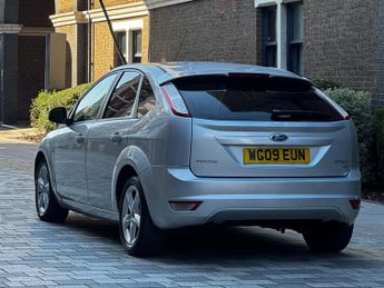 Ford Focus 1.6 Zetec 5dr