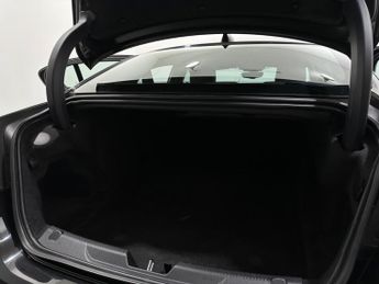 Jaguar XE 2.0i GPF R-Sport Auto AWD Euro 6 (s/s) 4dr