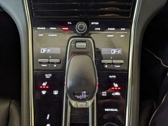 Porsche Panamera 2.9 V6 E-Hybrid 17.9kWh 4 Platinum Edition Saloon PDK 4WD Euro 6