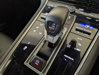 Porsche Panamera 2.9 V6 E-Hybrid 17.9kWh 4 Platinum Edition Saloon PDK 4WD Euro 6