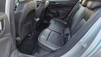 Vauxhall Astra 1.6 CDTi BlueInjection Elite Nav Auto Euro 6 5dr