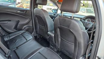 Vauxhall Astra 1.6 CDTi BlueInjection Elite Nav Auto Euro 6 5dr