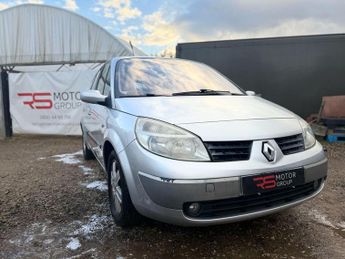 Renault Grand Scenic 1.6 VVT Dynamique 5dr (Euro 4)