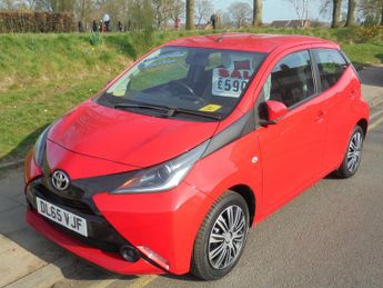 Toyota AYGO 1.0 VVT-i x-play Euro 5 5dr Euro 5