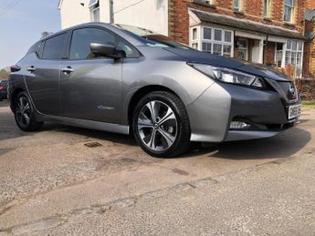 Nissan Leaf 40kWh Tekna Auto 5dr