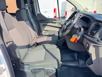 Ford Transit Custom 2.0 300 EcoBlue Crew Van L2 H1 Euro 6 5dr (6 Seat)