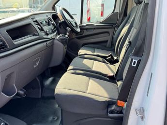 Ford Transit Custom 2.0 300 EcoBlue Crew Van L2 H1 Euro 6 5dr (6 Seat)