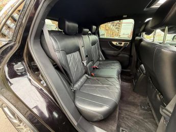 Infiniti QX70 3.0d V6 Ultimate Auto 4WD Euro 5 5dr