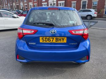 Toyota Yaris 1.5 VVT-h Icon E-CVT Euro 6 (s/s) 5dr