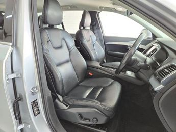 Volvo XC90 2.0 D5 Momentum Geartronic 4WD Euro 6 (s/s) 5dr