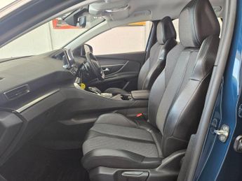 Peugeot 3008 1.6 13.2kWh Allure e-EAT Euro 6 (s/s) 5dr