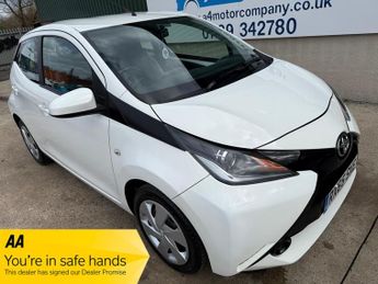 Toyota AYGO 1.0 VVT-i x-play x-shift Euro 5 5dr Euro 5