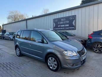 Volkswagen Touran 2.0 TDI Sport 5dr (5 Seats)