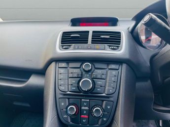 Vauxhall Meriva 1.4i Turbo SE Auto Euro 6 5dr